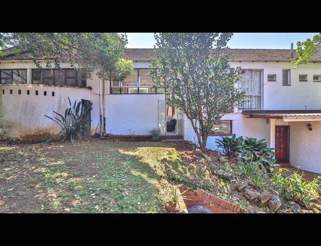 4 BEDROOM HOUSE FOR SALE IN BOUGHTON
